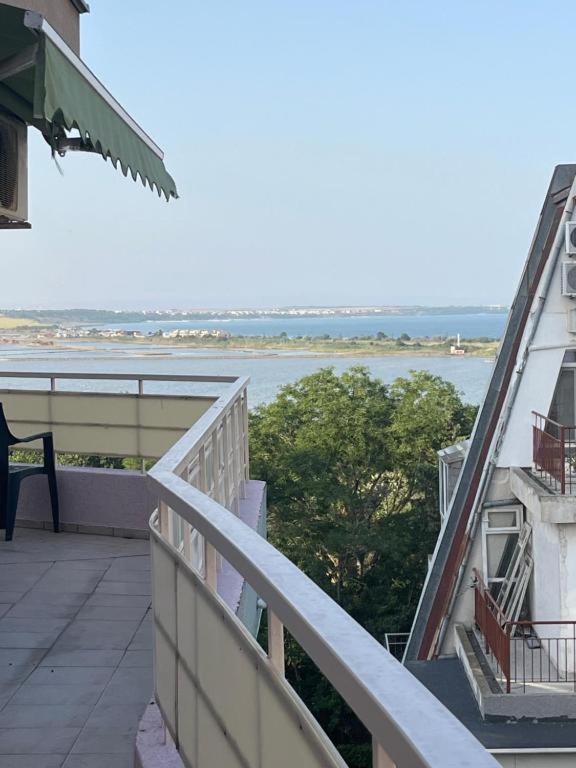 Apartment Happy Holiday 2 부르가스 외부 사진